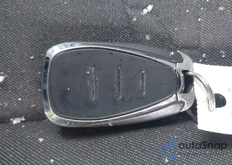 2019 Chevrolet Equinox Lt z USA, uszkodzony, nr VIN 3GNAXUEV2KL264846